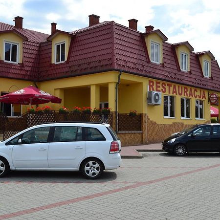 Hotel I Restauracja Jaskolka Alojzow 외부 사진