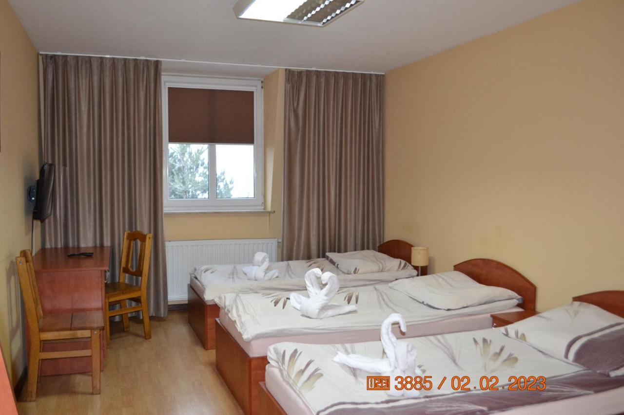Hotel I Restauracja Jaskolka Alojzow 외부 사진